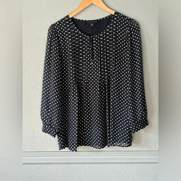 Tommy Hilfiger| navy and white polka dot| sheer lined| blouse| M - Picture 1 of 12